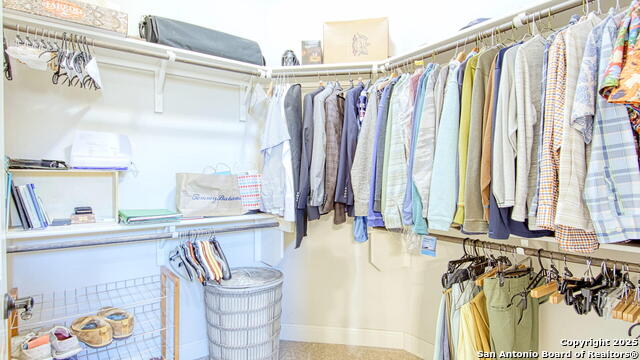 Image 27 of 50 For 909 Adriatic