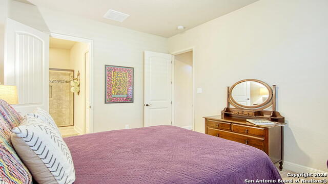 Image 31 of 50 For 909 Adriatic