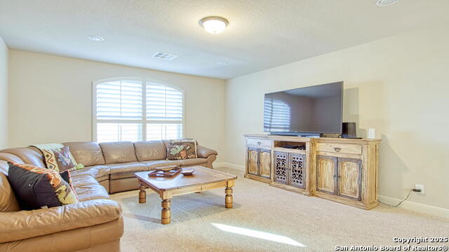 Image 37 of 50 For 909 Adriatic