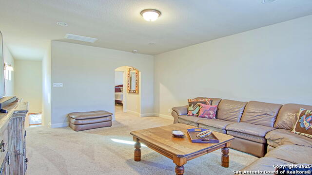 Image 38 of 50 For 909 Adriatic