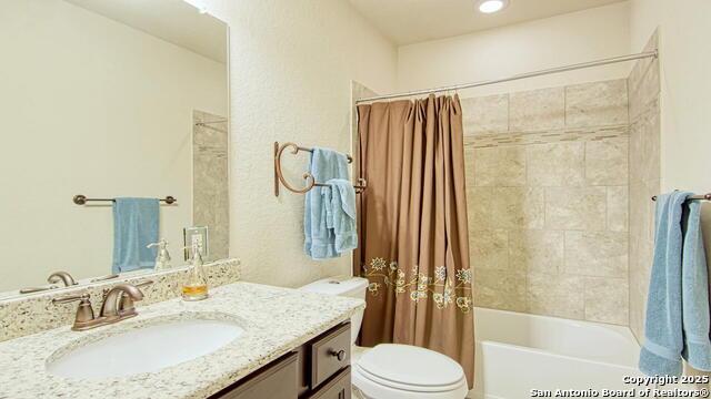 Image 39 of 50 For 909 Adriatic