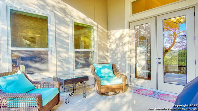 Image 43 of 50 For 909 Adriatic