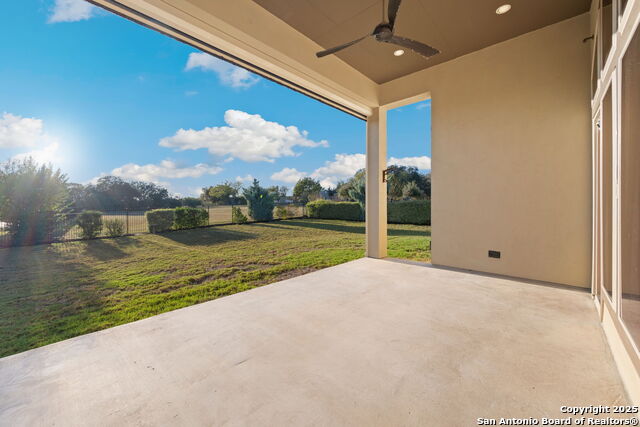 Image 17 of 24 For 917 Coolabah