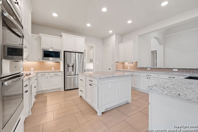 Image 7 of 24 For 917 Coolabah