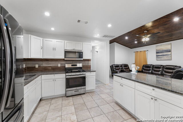 Image 10 of 34 For 507 Lovera