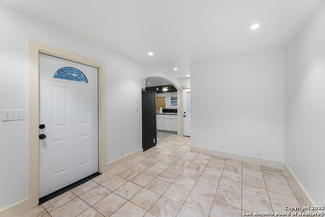 Image 14 of 34 For 507 Lovera