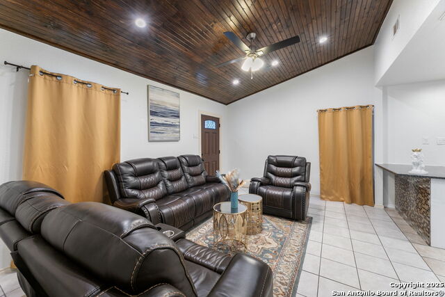 Image 6 of 34 For 507 Lovera