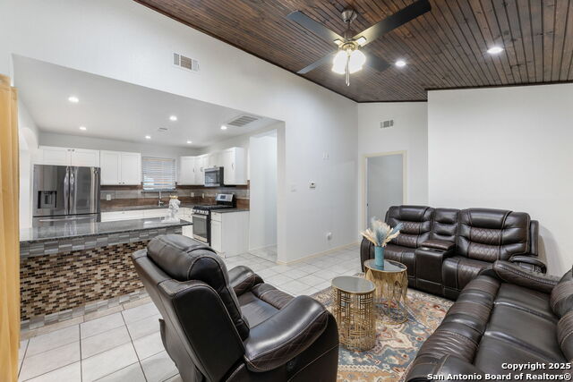 Image 7 of 34 For 507 Lovera