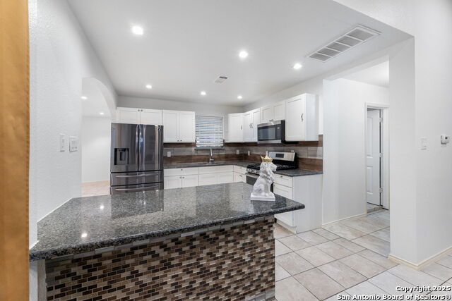 Image 9 of 34 For 507 Lovera