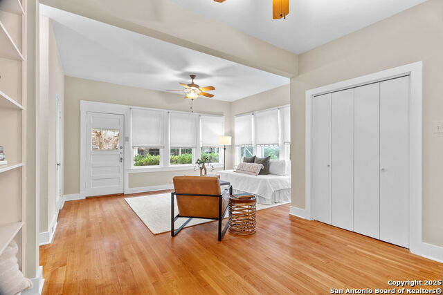 Image 18 of 30 For 247 Rosewood E