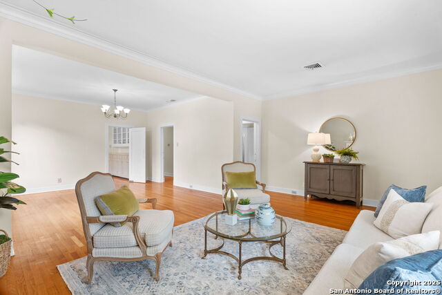 Image 8 of 30 For 247 Rosewood E