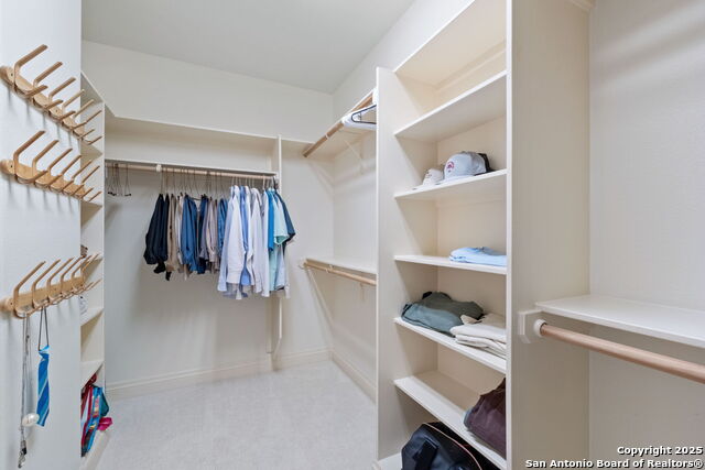 Image 26 of 35 For 205 Hubbard  2