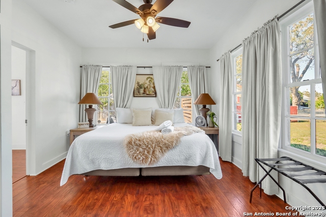 Listing photo id 16 for 569 Wright  