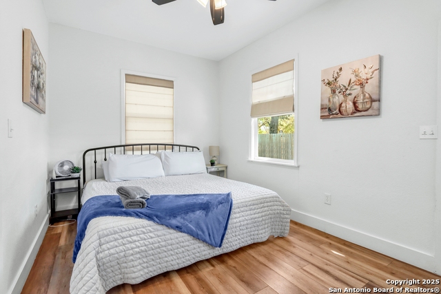 Listing photo id 23 for 569 Wright  