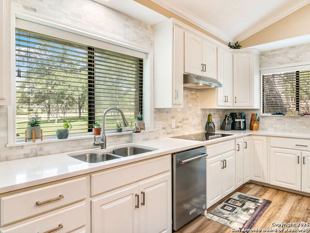 Image 23 of 52 For 101 Hunters Glen Dr