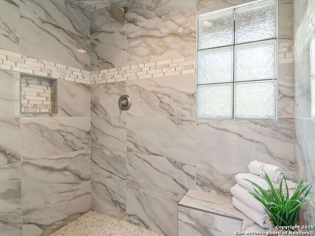 Image 26 of 52 For 101 Hunters Glen Dr