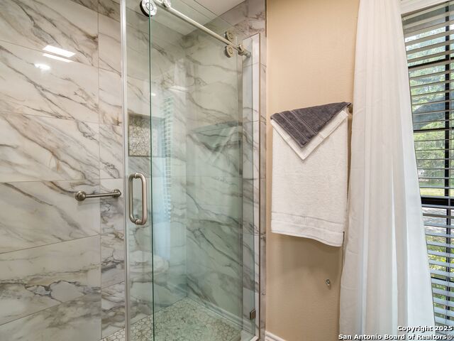 Image 30 of 52 For 101 Hunters Glen Dr