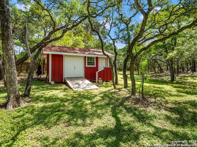 Image 44 of 52 For 101 Hunters Glen Dr