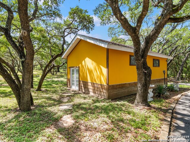 Image 47 of 52 For 101 Hunters Glen Dr