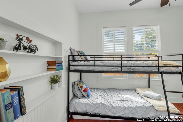 Listing photo id 28 for 569 Wright  