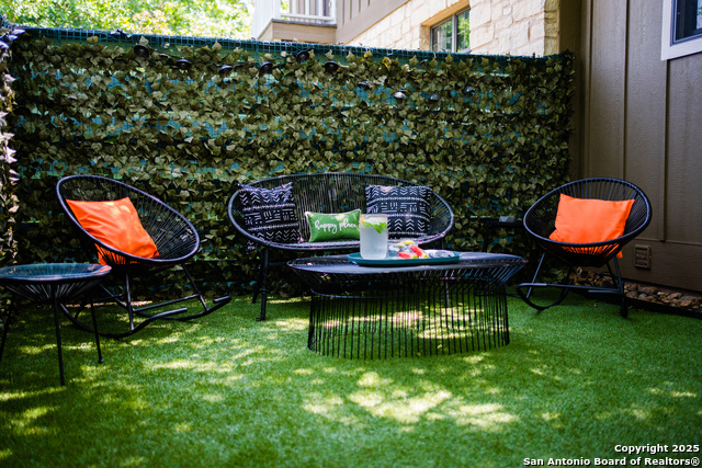 Image 46 of 53 For 611 Burbank St W