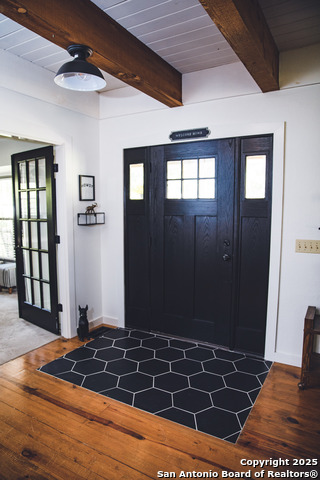 Image 6 of 53 For 611 Burbank St W