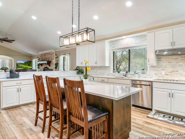 Image 20 of 52 For 101 Hunters Glen Dr