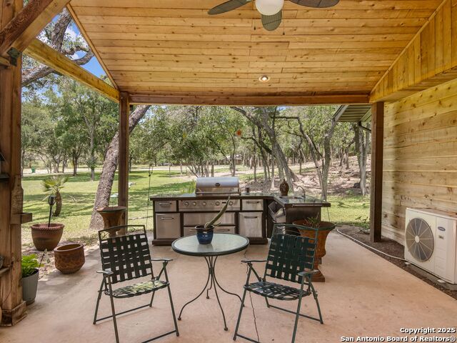 Image 42 of 52 For 101 Hunters Glen Dr