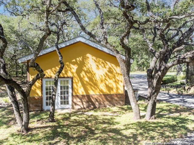 Image 46 of 52 For 101 Hunters Glen Dr