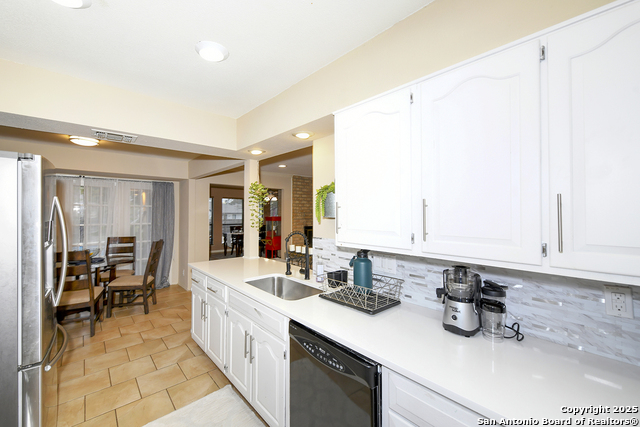 Image 12 of 34 For 8315 Delphian