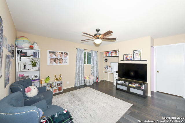 Image 18 of 34 For 8315 Delphian