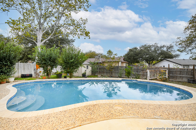 Image 32 of 34 For 8315 Delphian