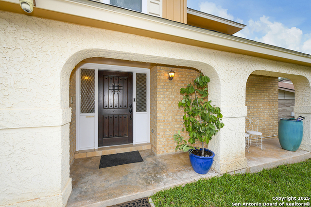 Image 4 of 34 For 8315 Delphian