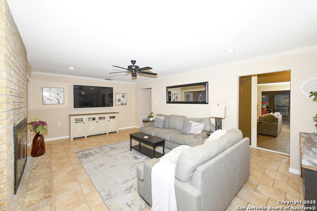 Image 7 of 34 For 8315 Delphian