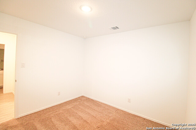 Image 22 of 39 For 3642 Millbrook Way