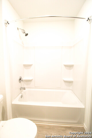 Image 33 of 39 For 3642 Millbrook Way