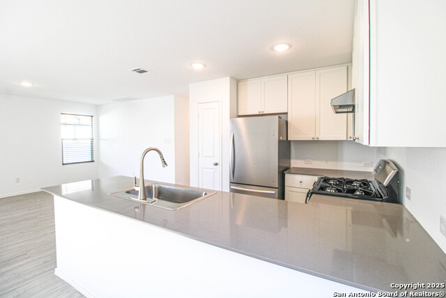 Image 6 of 39 For 3642 Millbrook Way