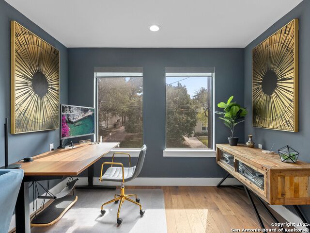 Listing photo id 16 for 507 Normandy Avenue