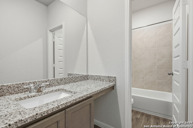 Image 13 of 30 For 10119 Carnelian Cove