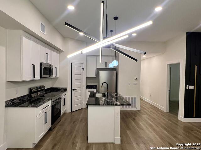 Image 5 of 15 For 110 Webb 101