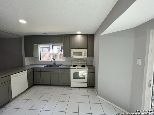 Image 6 of 22 For 13126 Turkey Feather Dr