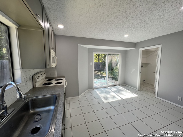 Image 7 of 22 For 13126 Turkey Feather Dr