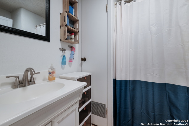 Image 10 of 24 For 1415 Longhorn