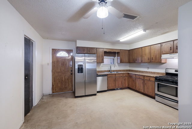 Image 7 of 24 For 1415 Longhorn