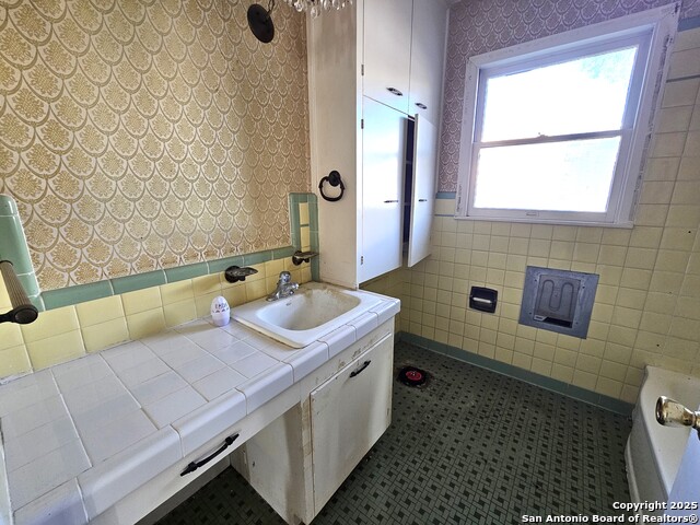 Image 16 of 21 For 622 Sacramento