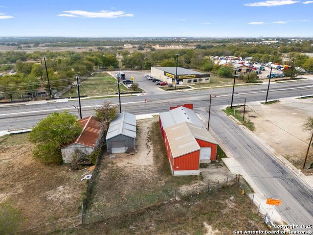 Listing photo id 6 for 10102 Roosevelt