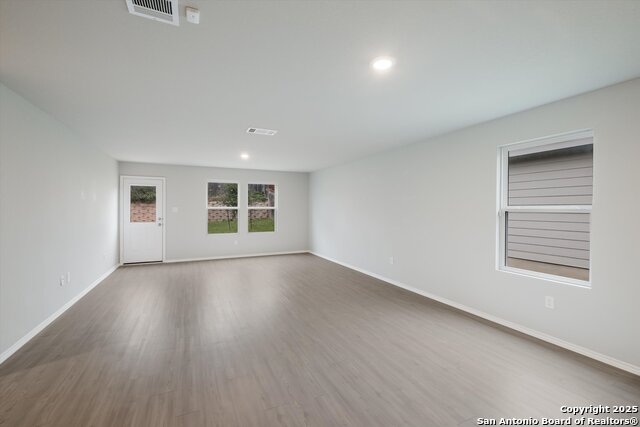 Image 10 of 30 For 10218 Robbins Creek