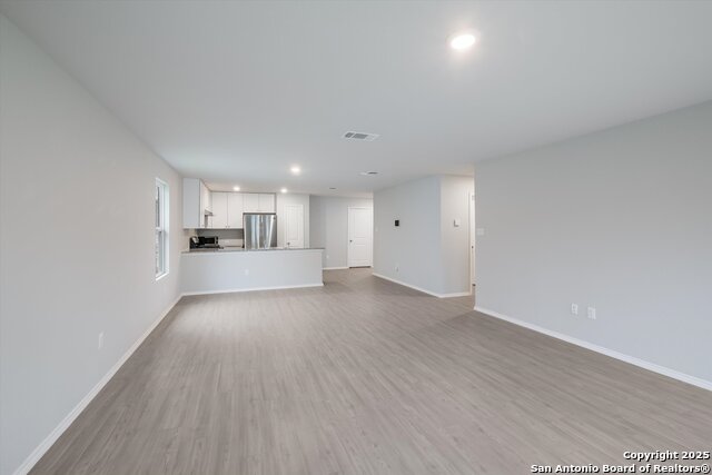 Image 13 of 30 For 10218 Robbins Creek