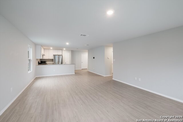 Image 14 of 30 For 10218 Robbins Creek