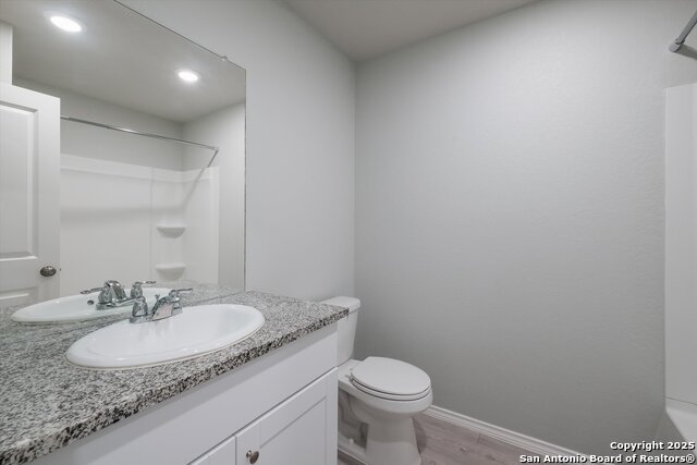 Image 22 of 30 For 10218 Robbins Creek